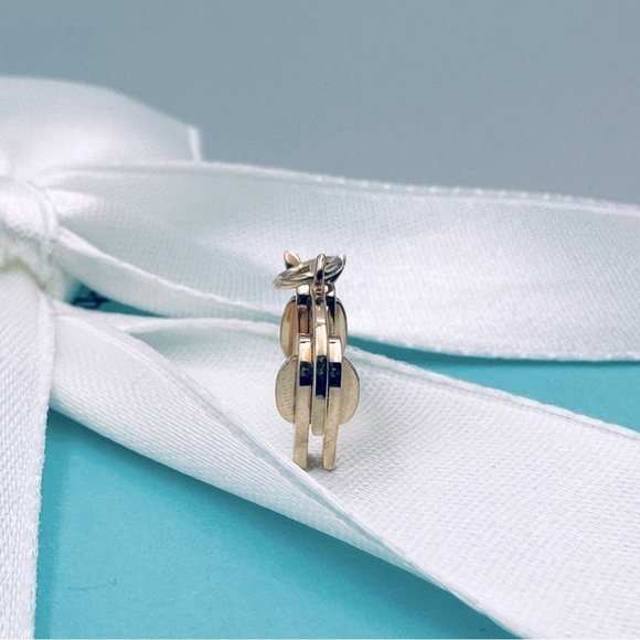 RARE Tiffany & Co. 18K Rose Gold Save The Wild Rhino Charm with PACKAGING - Picture 5 of 10